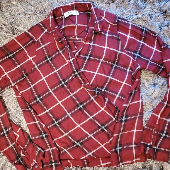 Hollister Top - Picture 1 of 1